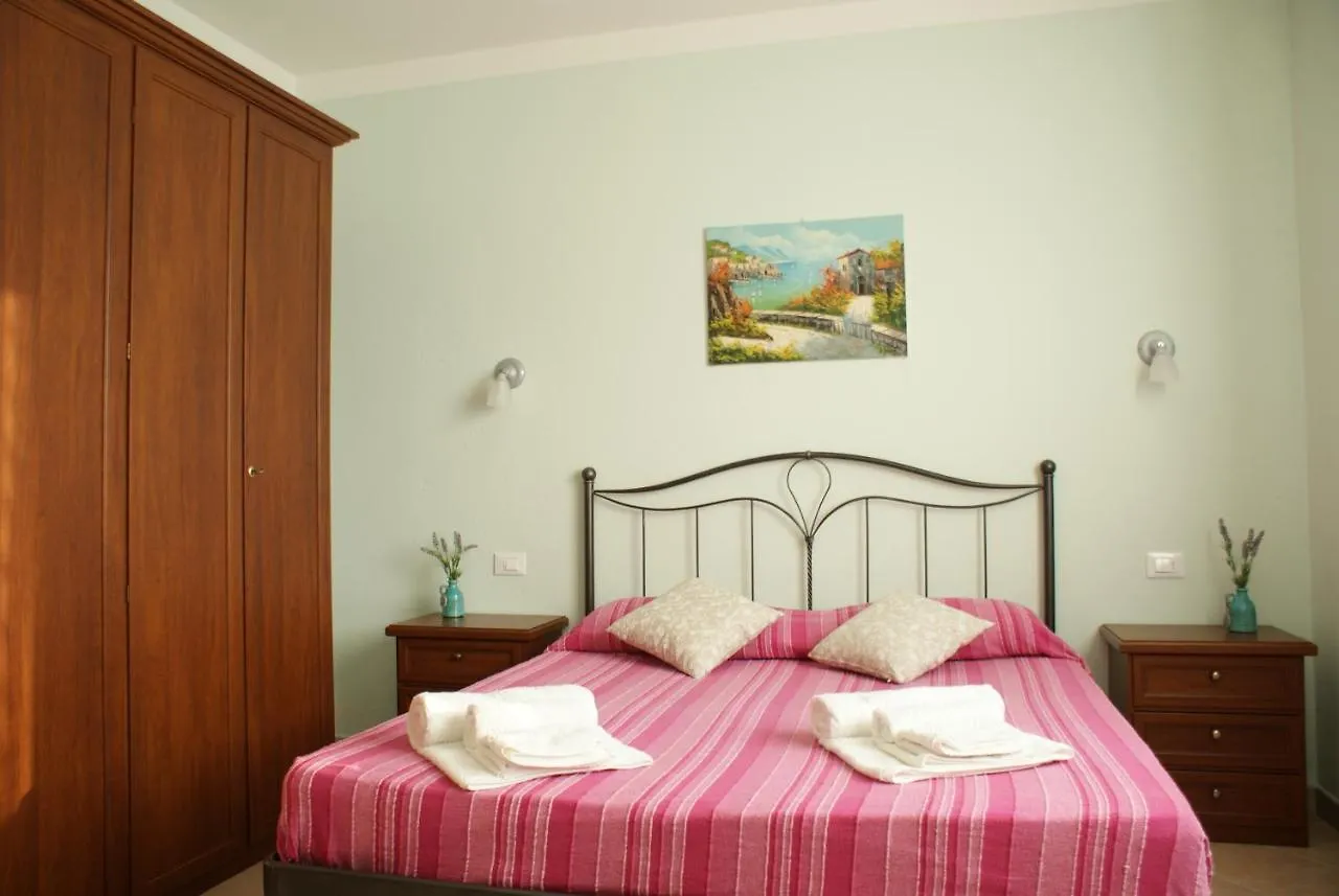 La Casa Di Pericle Aparthotel Brenzone sul Garda